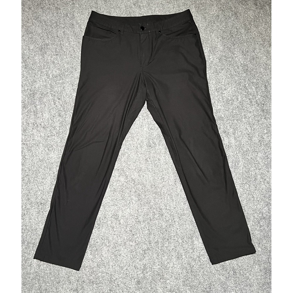Lululemon ABC 5-Pocket Pants Men 32x31 Black Classic Fit Stretch LM5ADES